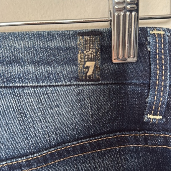 7 for All Mankind High Waist Skinny Jeans Sz 26 EUC Lightly Distressed Med Wash - Picture 7 of 14